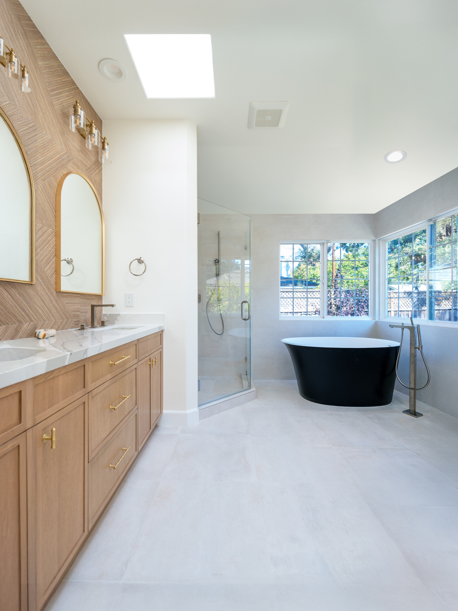 Serene Oak Bathroom