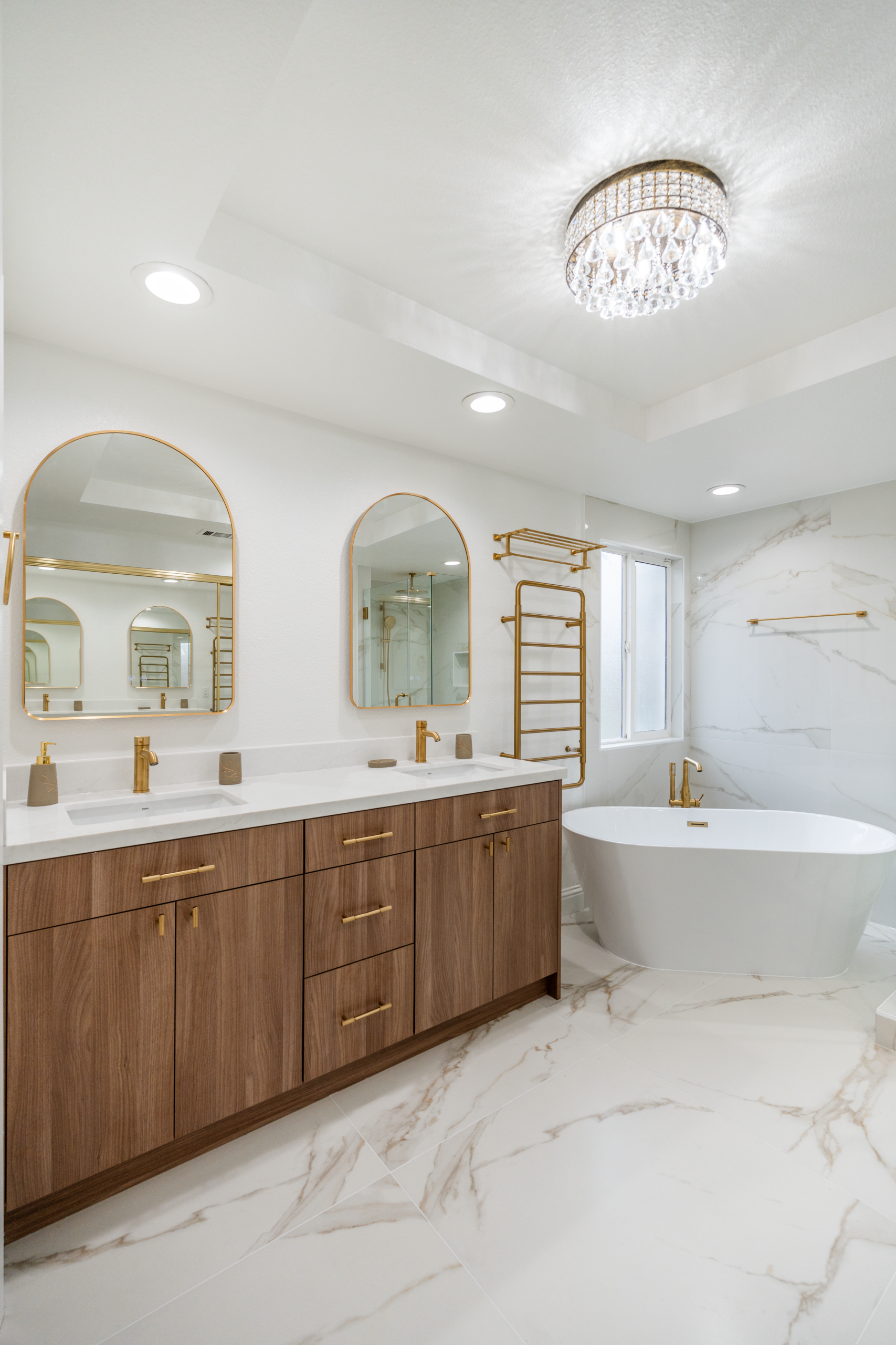 Maison Gold Bathroom